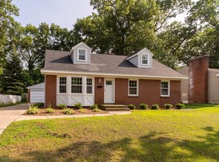 1472 Maplelawn St SW, Wyoming, MI 49509