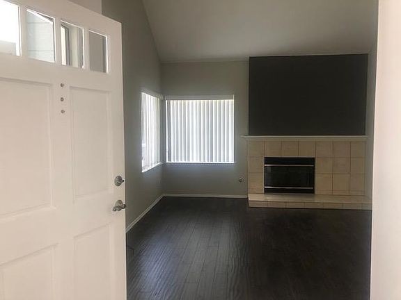 3rd image of 23909 Philbrook Ave