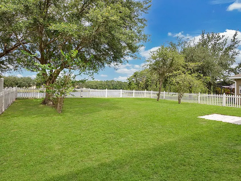 10706 Cypress Trail Dr — Photo 22