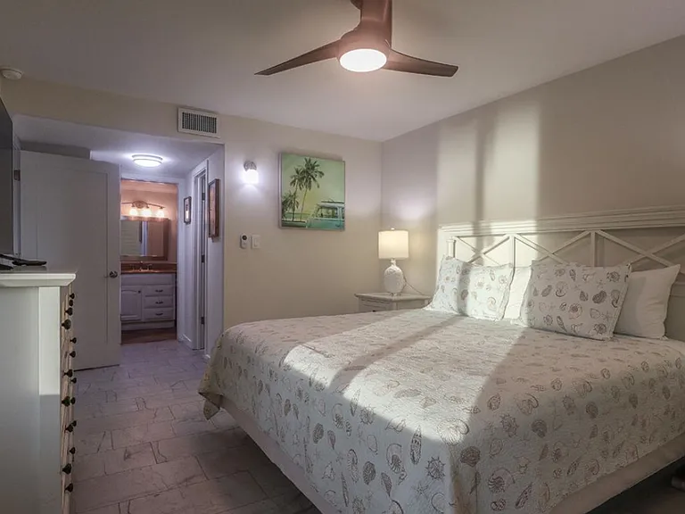 7400 Estero Blvd #514 — Photo 18