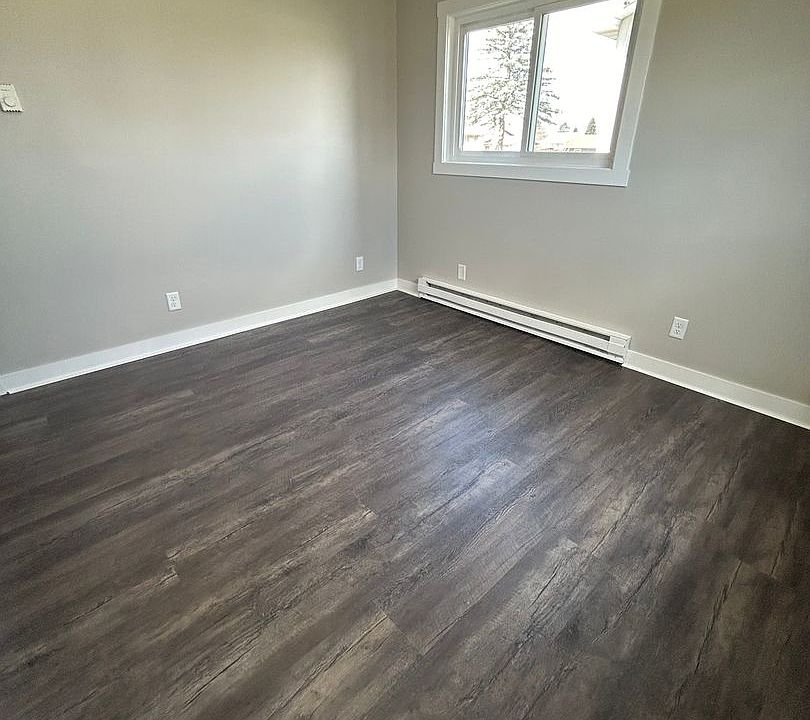 702 14th Ave S Bangor WI Zillow