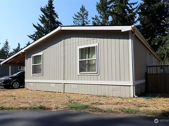 3rd image of 13527 202nd Street E #114