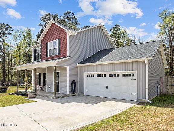 2nd image of 213 Buckeye Court N