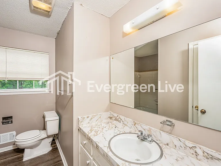 1701 Patricia Cir — Photo 11