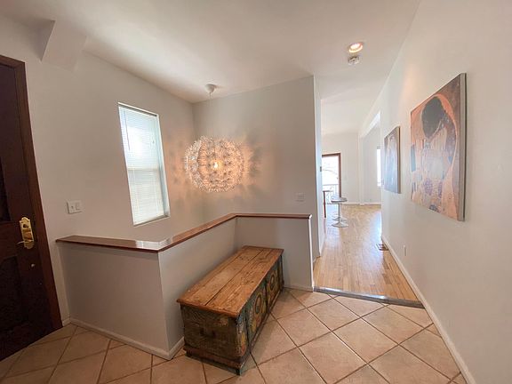 4th image of 241 12th Ave Floor 2