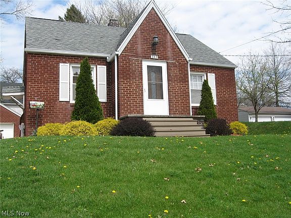 2nd image of 343 Robinson Ave