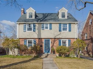 24 Pelham Rd, West Hartford, CT 06107