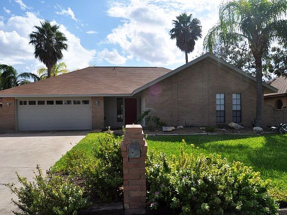 2nd image of 2009 Pelican Ave