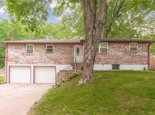 8905 NE Afton Rd, Kansas City, MO 64155