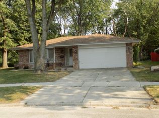 17309 Thornwood Ct, South Holland, IL 60473