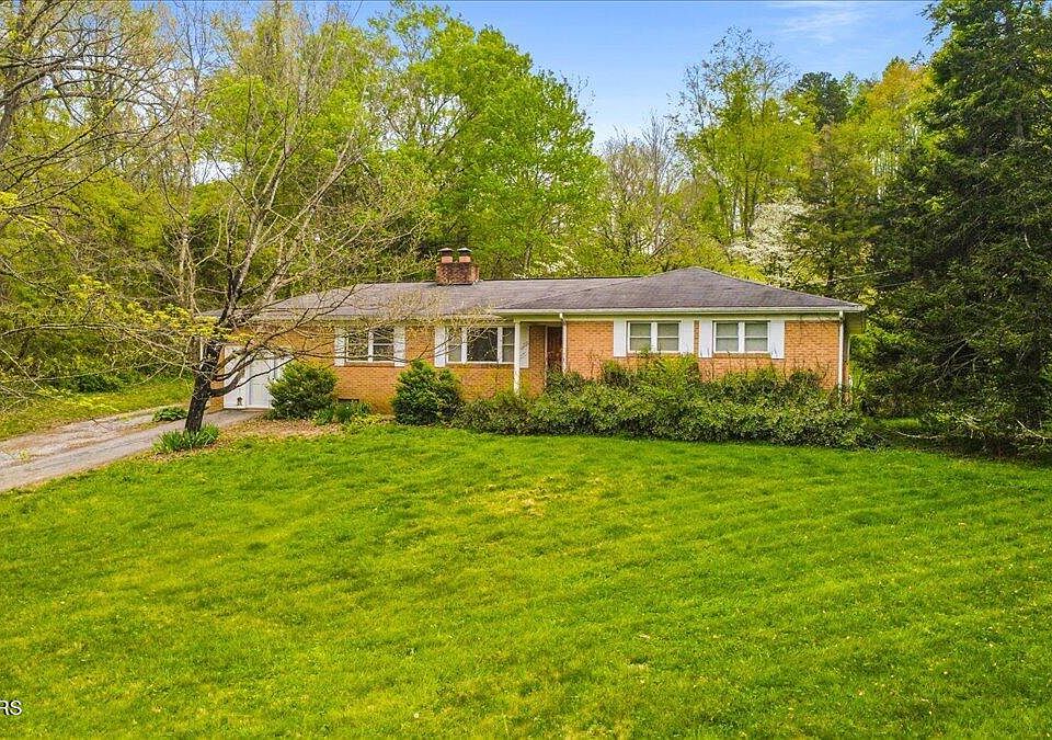 1st image of 1851 Seals Rd