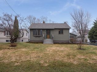 534 W Redwing St, Duluth, MN 55803