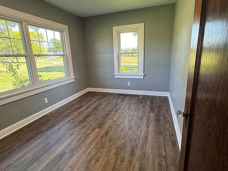2233 Genoa Ave SW — Photo 7