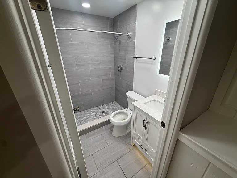 1442 Carriage Ln #2 — Photo 9