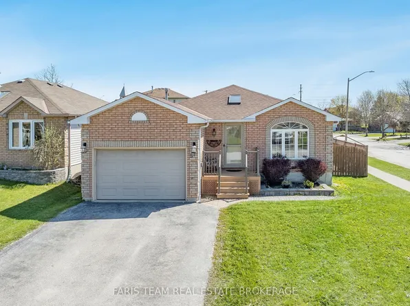 57 Wessenger Dr, Barrie, ON L4N 8P8