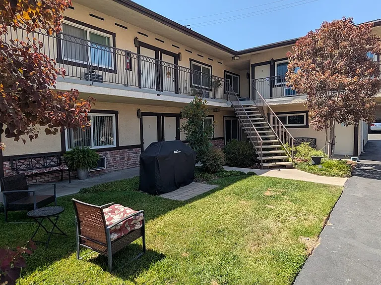 943 Fairview Ave #C — Photo 11
