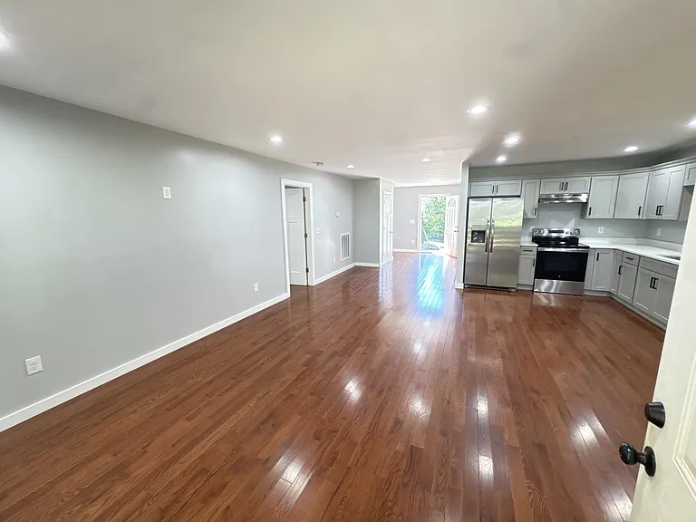 48 Charterhouse Ave #1 — Photo 19