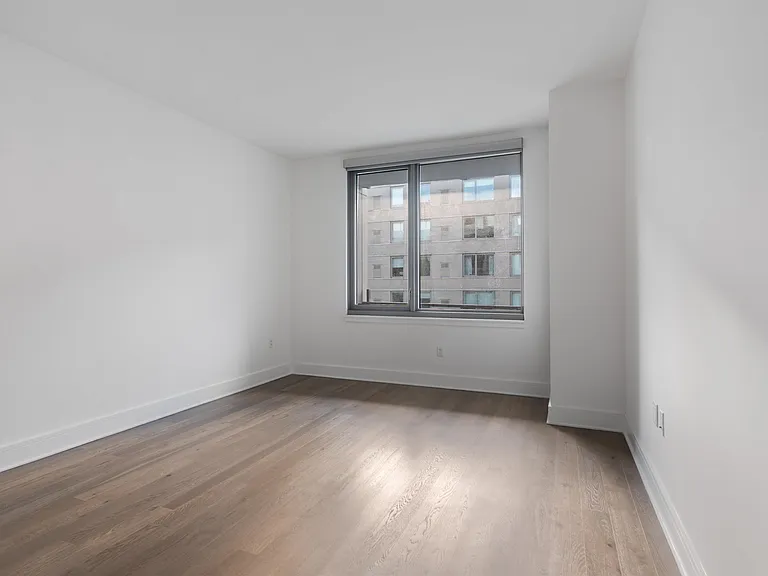 9 Avenue At Port Imperial #921 — Photo 16