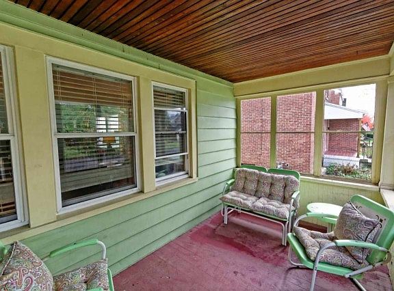3rd image of 7 Kelton Ct
