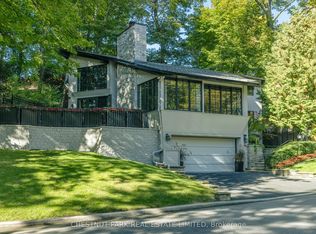 94 Roxborough Dr, Toronto, ON M4W 1X1