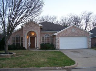 1118 Angel Fire Ln, Arlington, TX 76001