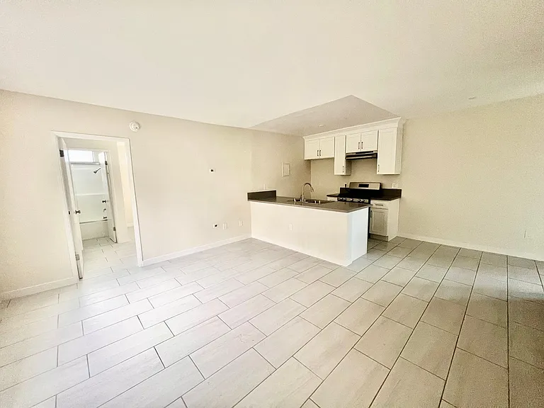 Casa Espana — Photo 3