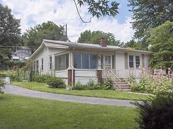 1st image of 520 S Willow Ave