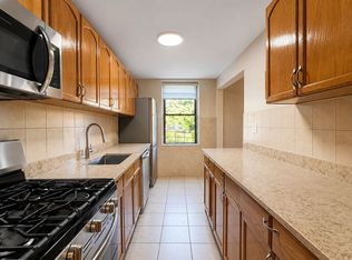 19-48 80th St FLOOR 1, East Elmhurst, NY 11370