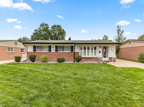 627 Darwin St, Westland, MI 48186