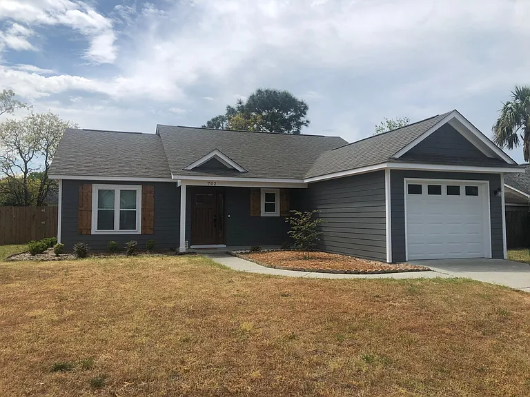 702 Glenarthur Dr — Photo 1