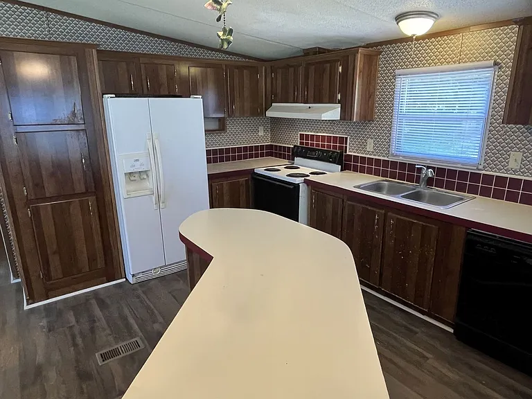 15422 Sharpe Rd — Photo 7