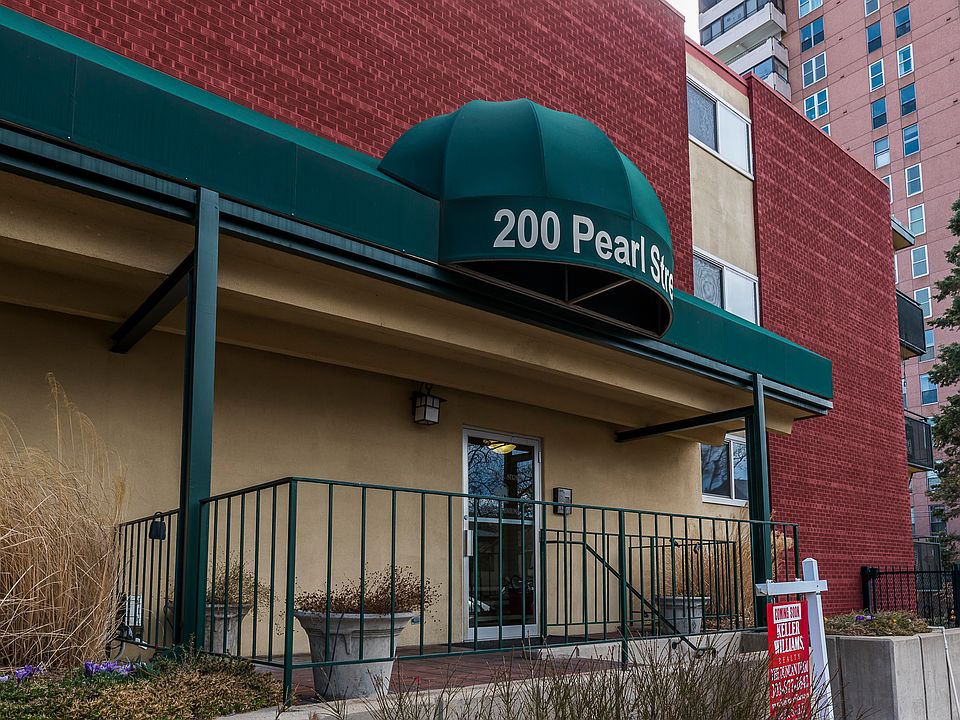 1st image of 200 N Pearl St APT 304