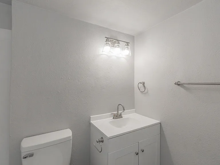 bathroom - yes we do have a mirror now!