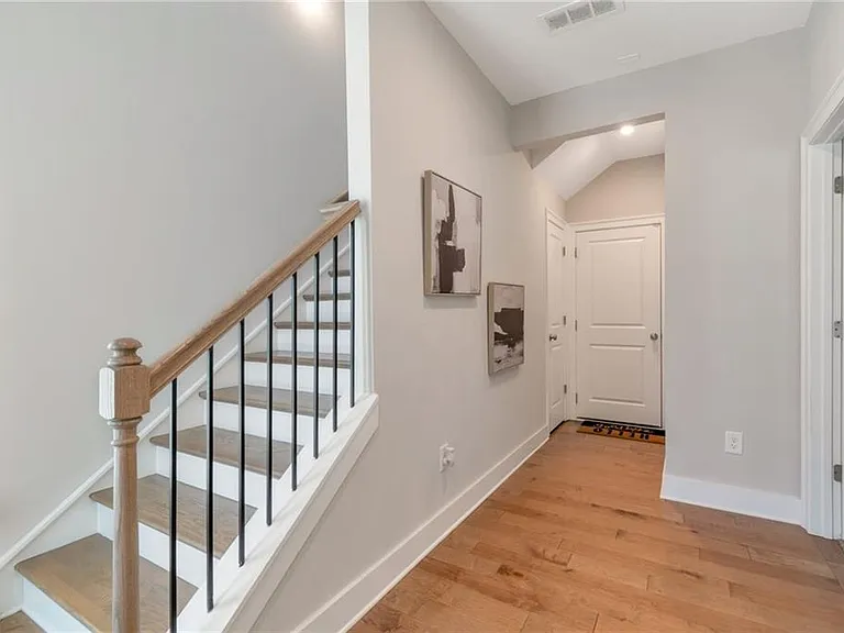 564 Ember Ln — Photo 28