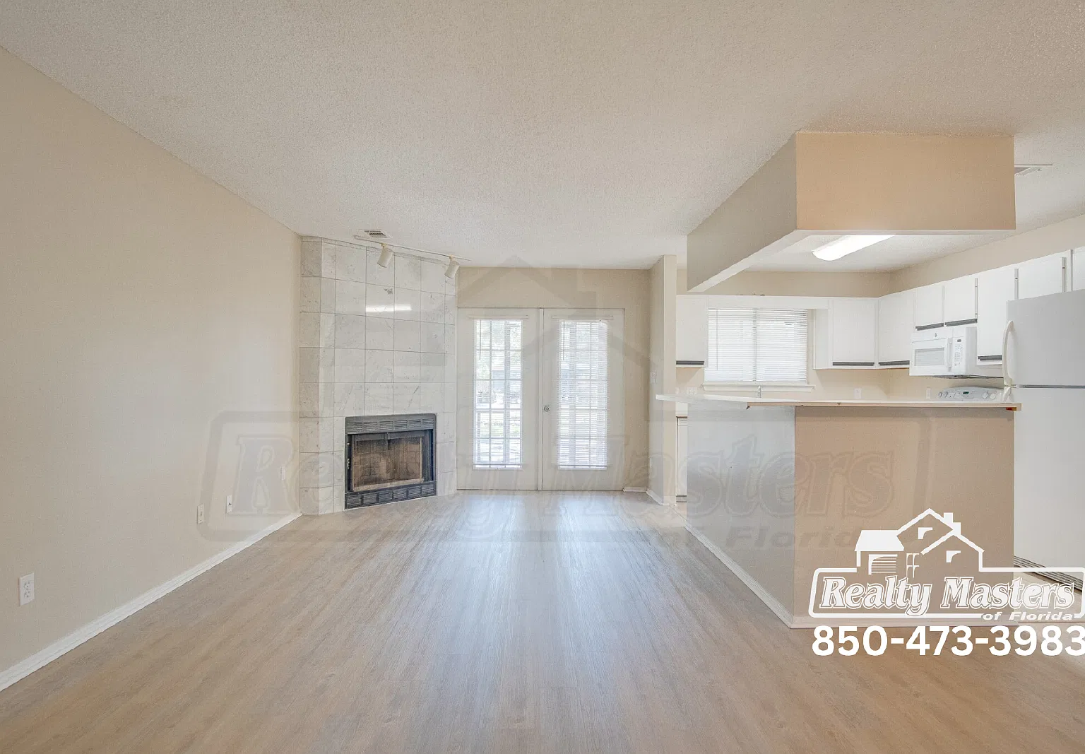 3 bed, 2.0 bath, 1290 sqft, $1,650 — Photo 3
