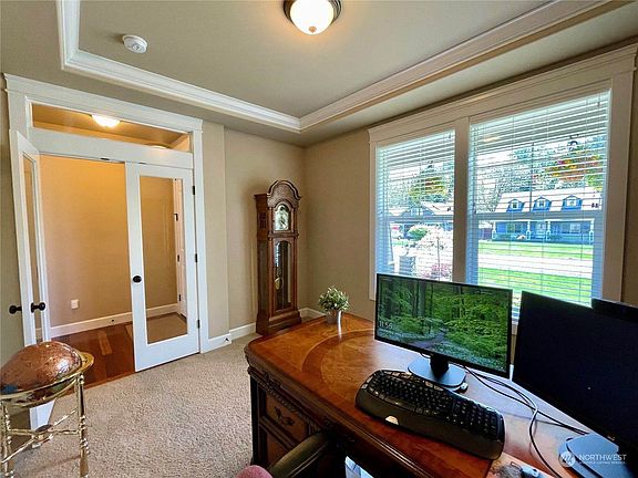 4th image of 9129 Big Bear Ct SE