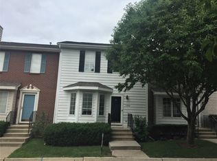 5282 Meredith Dr, Des Moines, IA 50310