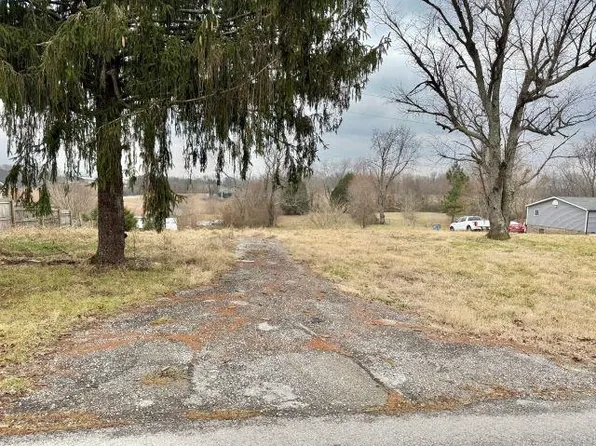 1719 Bethel Ln, Bowling Green, KY 42103