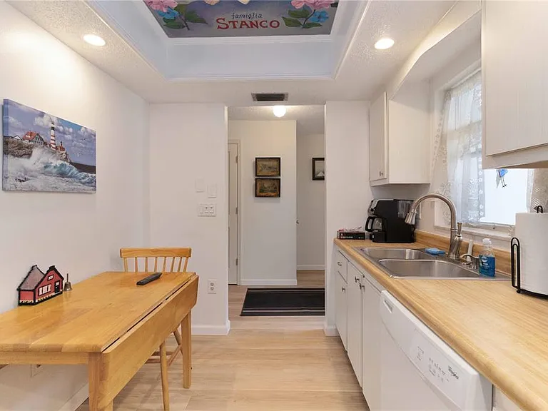 6215 Green View Cir #74 — Photo 8