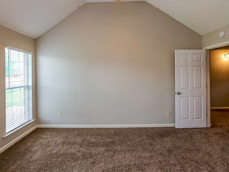 4832 Ashcroft Dr — Photo 13
