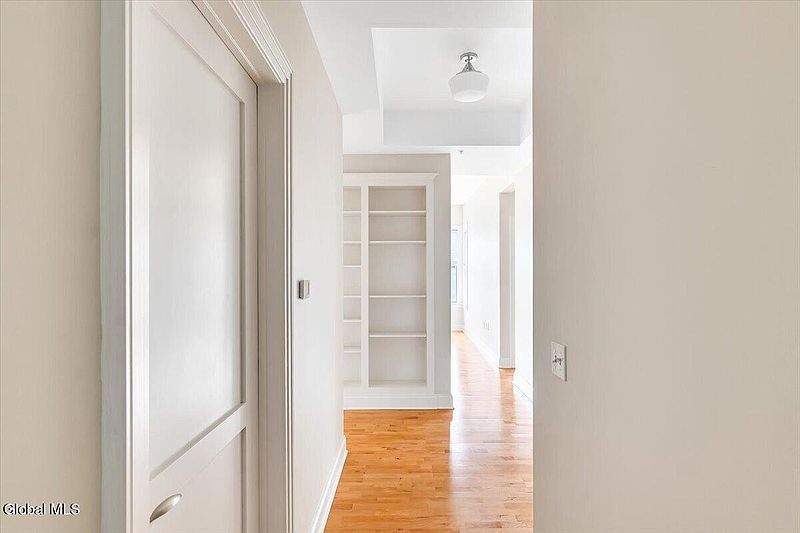 4th image of 30 Whistler Court Unit 111