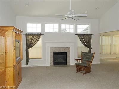 3rd image of 3801 Heathery Cir
