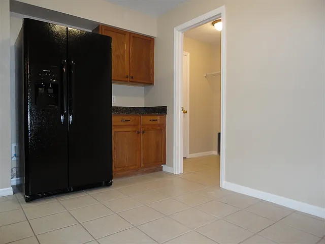 12024 Cedarfield Dr — Photo 2