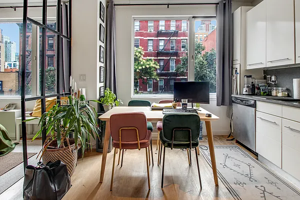 Rented by Compass | media 12