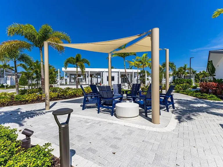 11596 Palm Dr — Photo 12