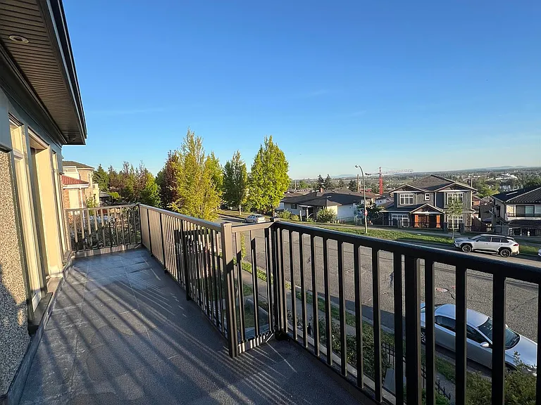 7838 Jasper Cres — Photo 20