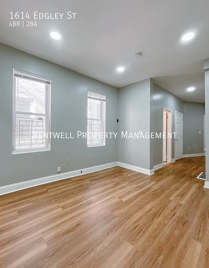 Spacious 4 Bedroom Townhome with Private Patio & In-Unit Laundry — Photo 4