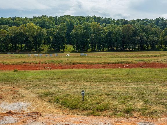5th image of 652 Black Bear Cir