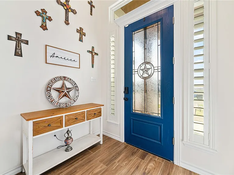 11526 S Creek Dr — Photo 3