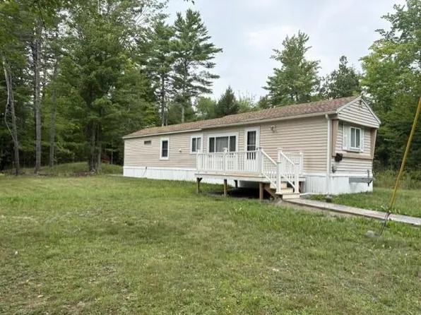 1018 Mullen Road, Stetson, ME 04488
